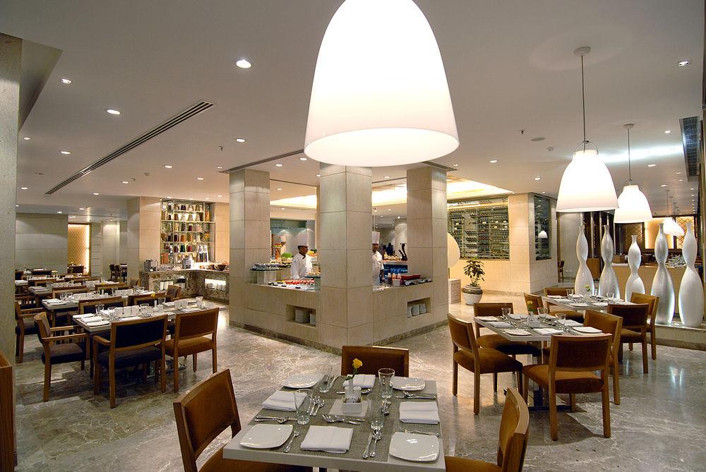 Jaypee Palace Hotel 5*